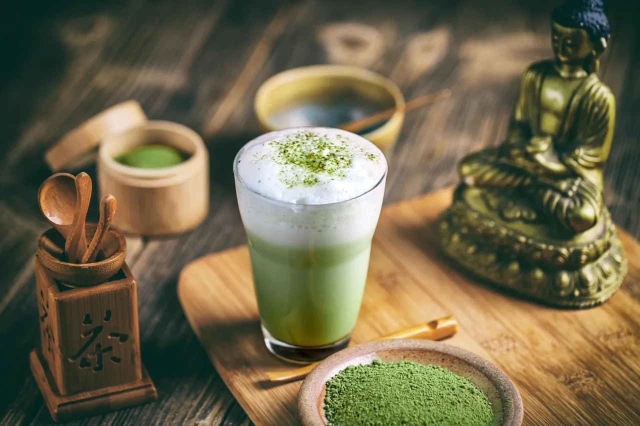 Zdjęcie Jak pić matcha: proste sposoby na idealne parzenie herbaty