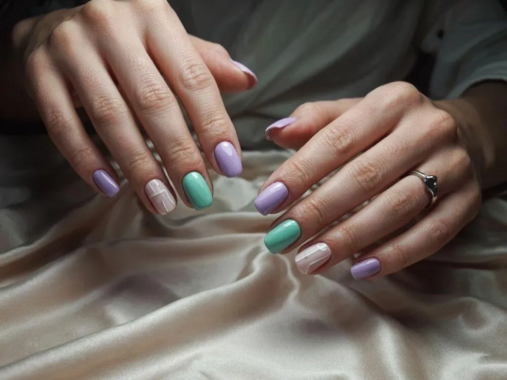 Zdjęcie Czy tipsy są jeszcze modne? Odkryj nowe trendy i stylowe rozwiązania