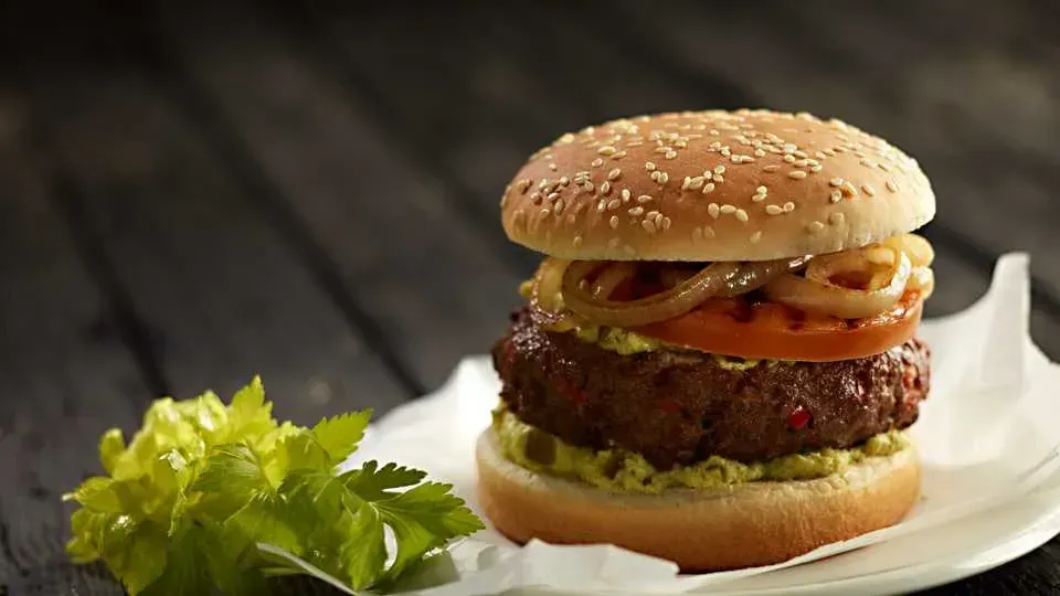 Zdjęcie Jak smażyć burgery wołowe z Lidla, aby były soczyste i pyszne