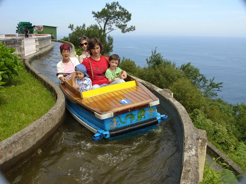 Zdjęcie Todo lo que necesitas saber sobre el parque de atracciones Igueldo