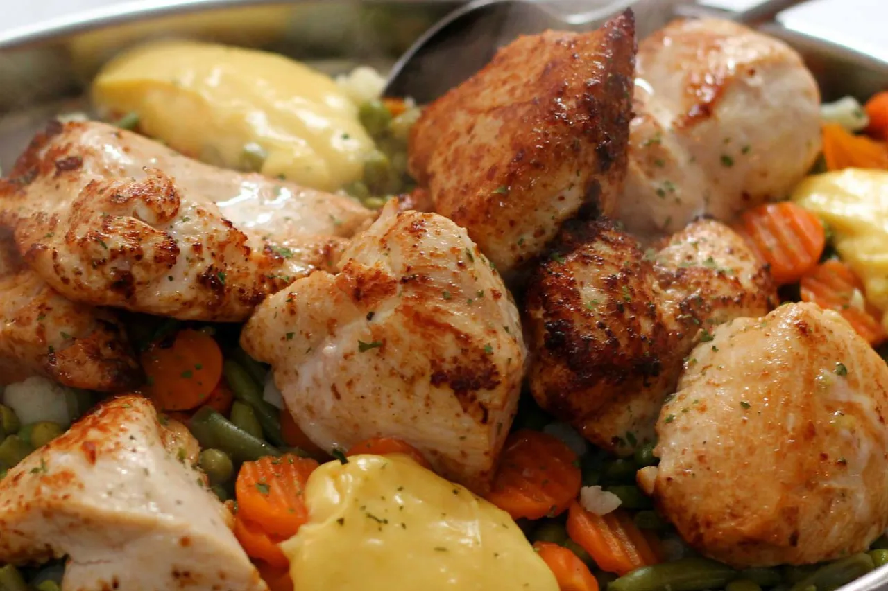 Zdjęcie Na czym smażyć kurczaka fit? Zdrowe oleje, które zmienią Twój posiłek