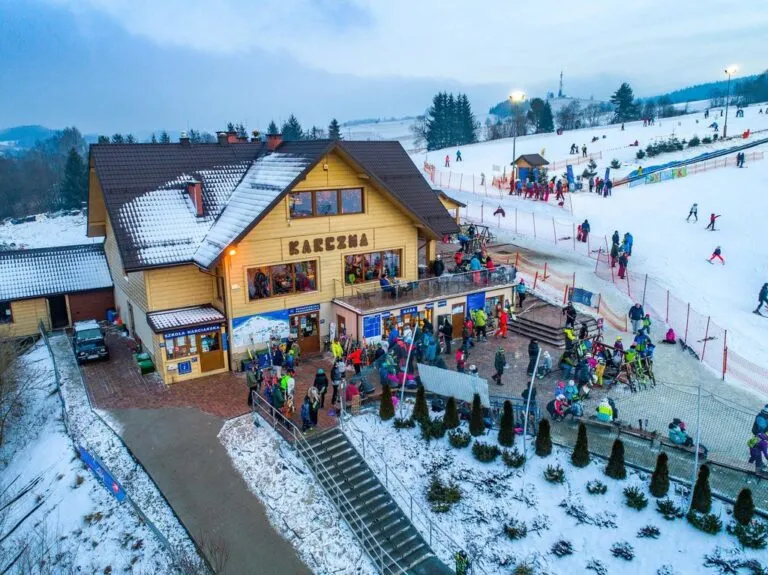 Zdjęcie Jaką nazwę nosi centrum narciarskie na Mazurach? Oto odpowiedź!