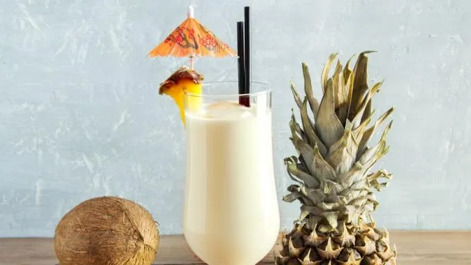 Zdjęcie Najlepsze drinki z Malibu, które zaskoczą Twoich gości