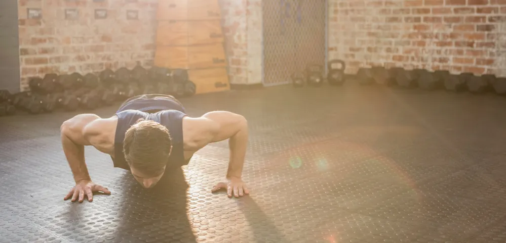 Zdjęcie Jak zacząć ćwiczyć crossfit i uniknąć typowych błędów początkujących