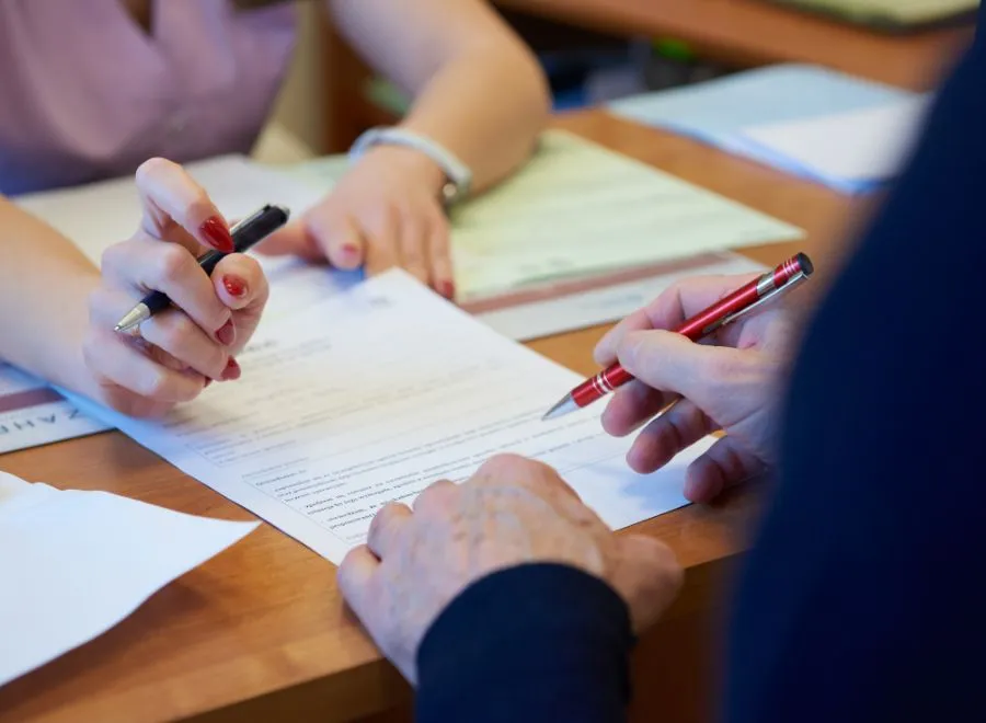 Zdjęcie Kto może wymeldować z mieszkania? Poznaj swoje prawa i obowiązki