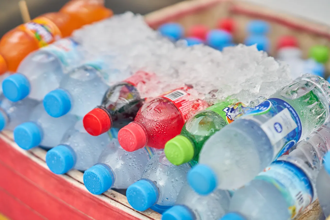 Zdjęcie Ile kalorii ma woda gazowana? Zaskakujące różnice w smakach