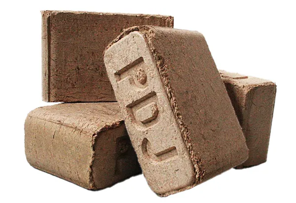 Zdjęcie Gdzie kupić brykiet drzewny? Sprawdź najlepsze oferty w Polsce