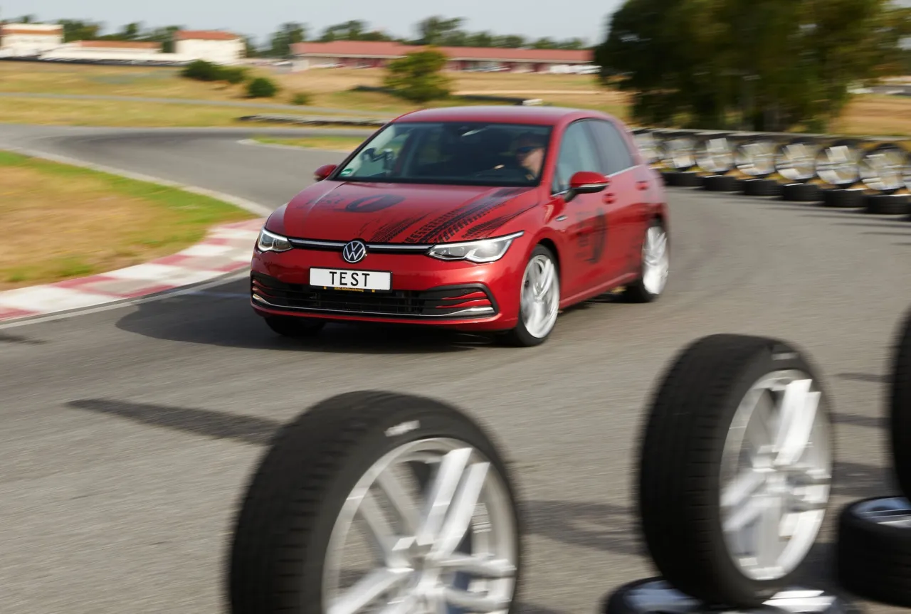 Zdjęcie Die besten Reifen für Ihr Auto: So vermeiden Sie teure Fehler beim Kauf