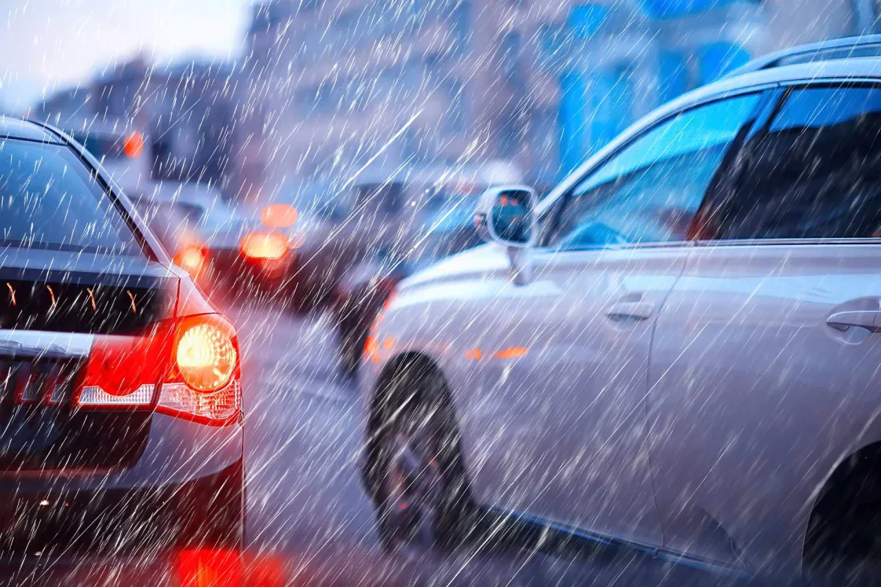 Zdjęcie Jak skutecznie pozbyć się wilgoci w samochodzie – sprawdzone metody i porady
