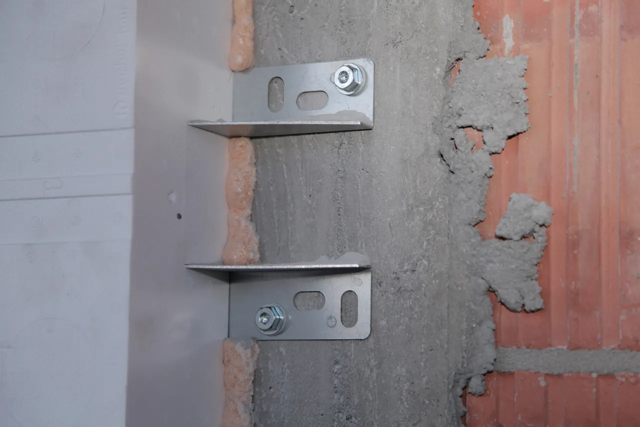 Zdjęcie Jak zamontować okno balkonowe - uniknij najczęstszych błędów montażu