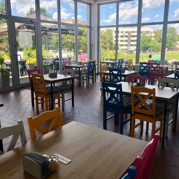 Zdjęcie Gdzie zjeść w Dobczycach? Odkryj najlepsze restauracje i smaki