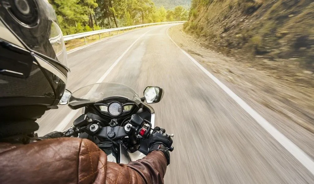 Zdjęcie Embrague antirebote: mejora la estabilidad y seguridad en tu moto