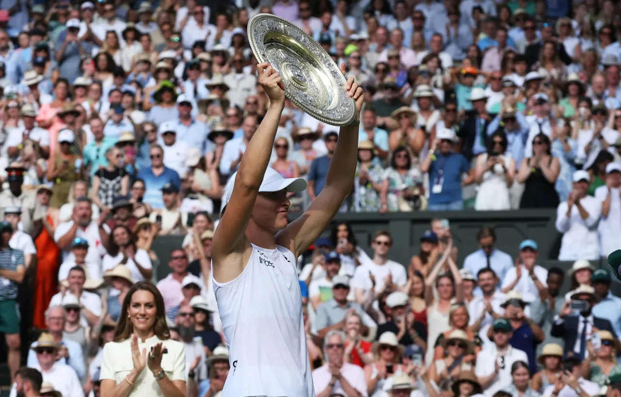 Zdjęcie Ile za wygranie Wimbledonu? Zaskakujące nagrody i ich zmiany