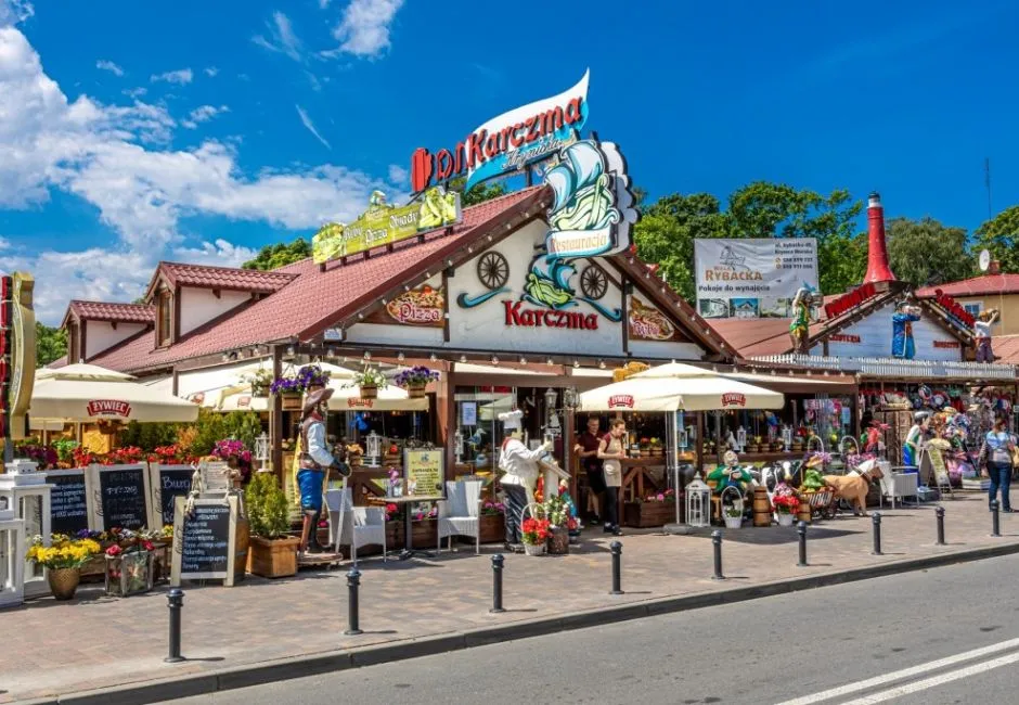 Zdjęcie Gdzie zjeść w Krynicy Morskiej? Sprawdź najlepsze restauracje