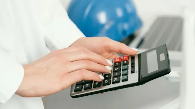 Zdjęcie Ile bojler bierze prądu? Sprawdź, jak obniżyć rachunki za energię