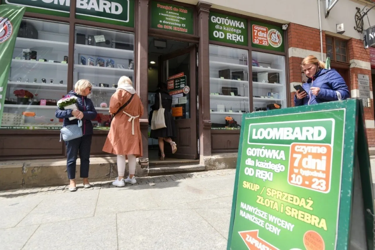 Zdjęcie Sprzedaż w lombardzie: Jak wygląda proces krok po kroku?