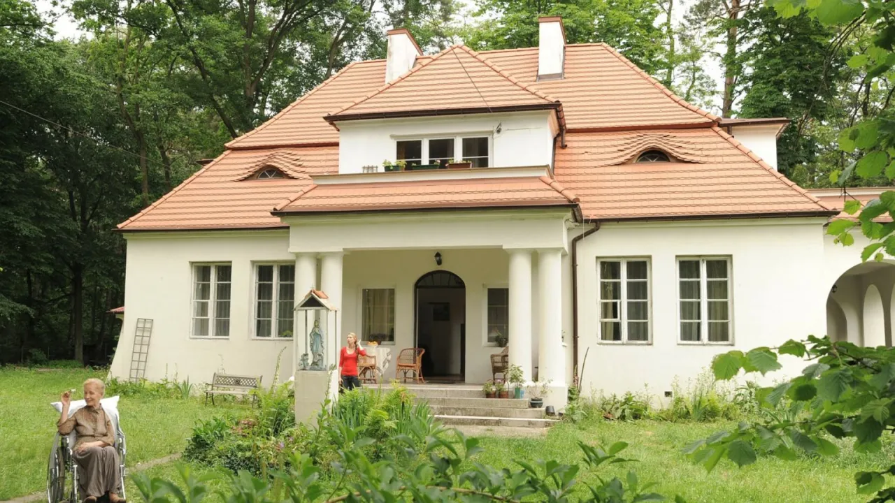 Zdjęcie Złotopolice dworek: prawdziwa historia i luksusowy hotel w Many