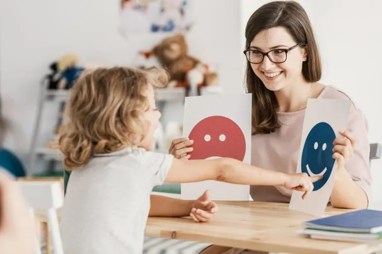 Zdjęcie Jak ćwiczyć inteligencję: skuteczne metody na rozwój umysłu i emocji