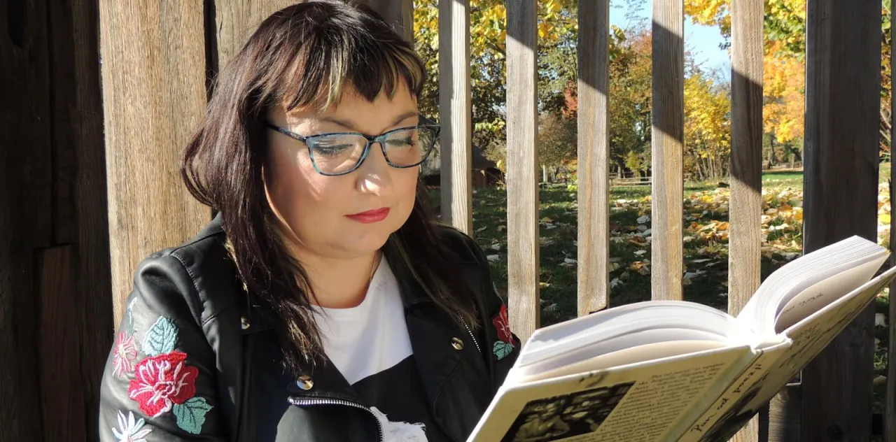 Zdjęcie Jak literatura antyczna przedstawia tragizm ludzkiego losu? Analiza kontekstu