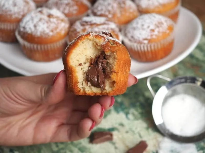 Zdjęcie Jak zrobić muffinki bez foremek? Proste sposoby na pyszne wypieki