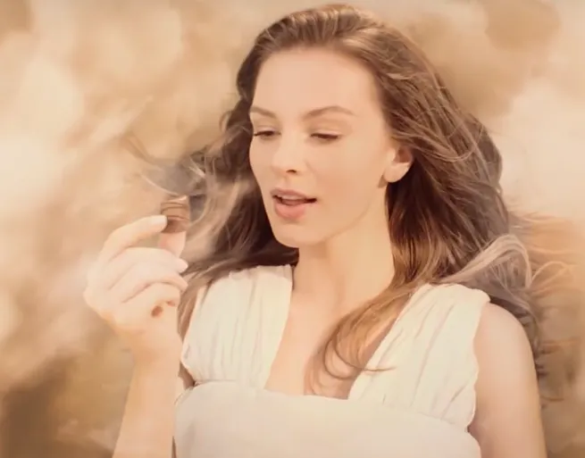 Zdjęcie Kto śpiewa w reklamie Kinder Bueno? Zaskakujące fakty o muzyce