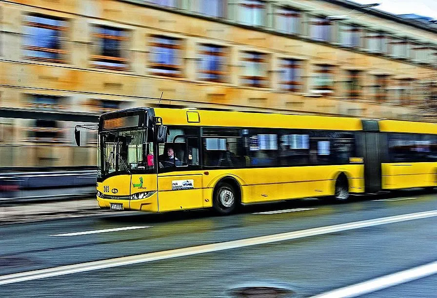 Zdjęcie Najlepsze aplikacje, które pokażą gdzie jest autobus w Katowicach