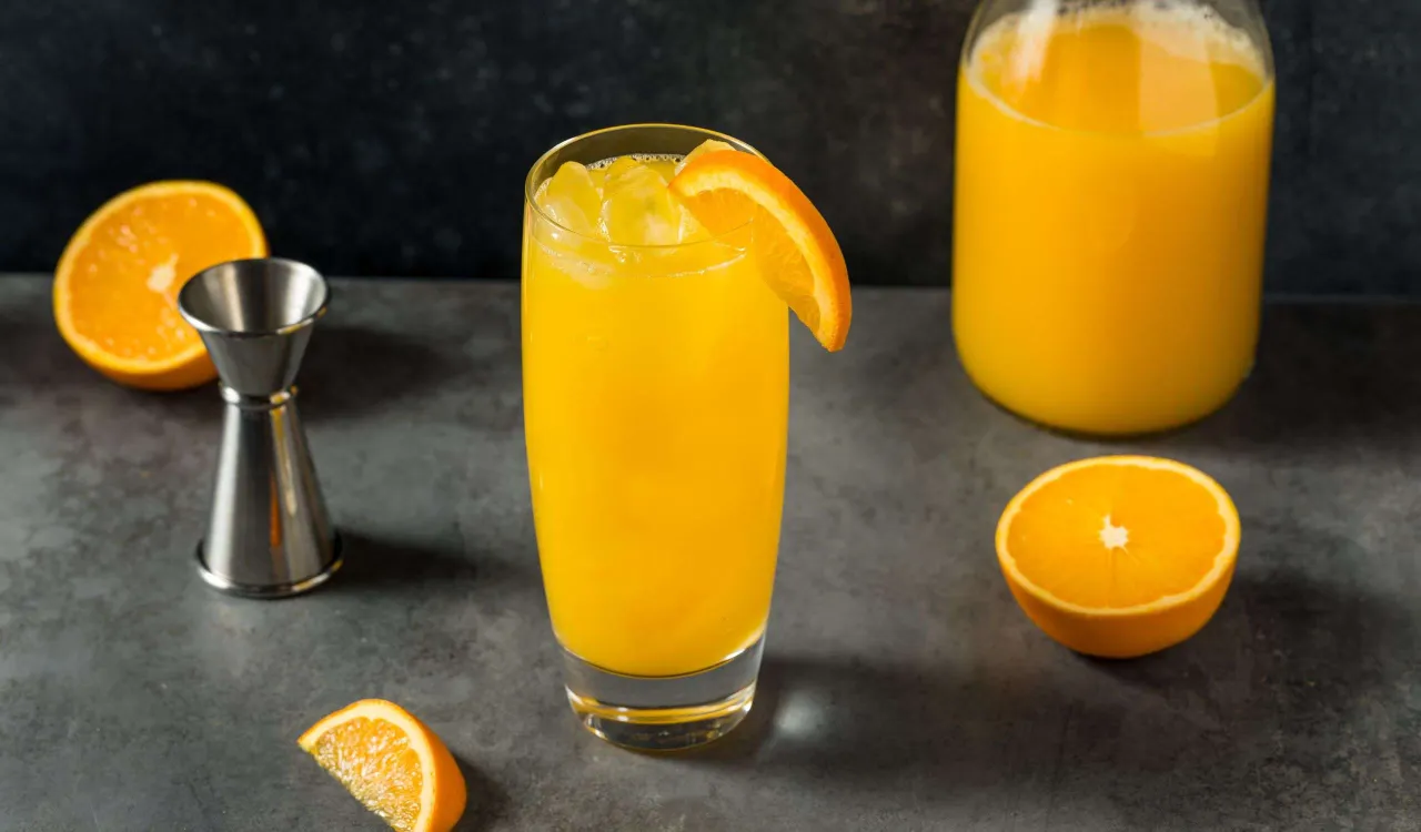 Zdjęcie Najlepsze drinki z sokiem pomarańczowym, które musisz spróbować