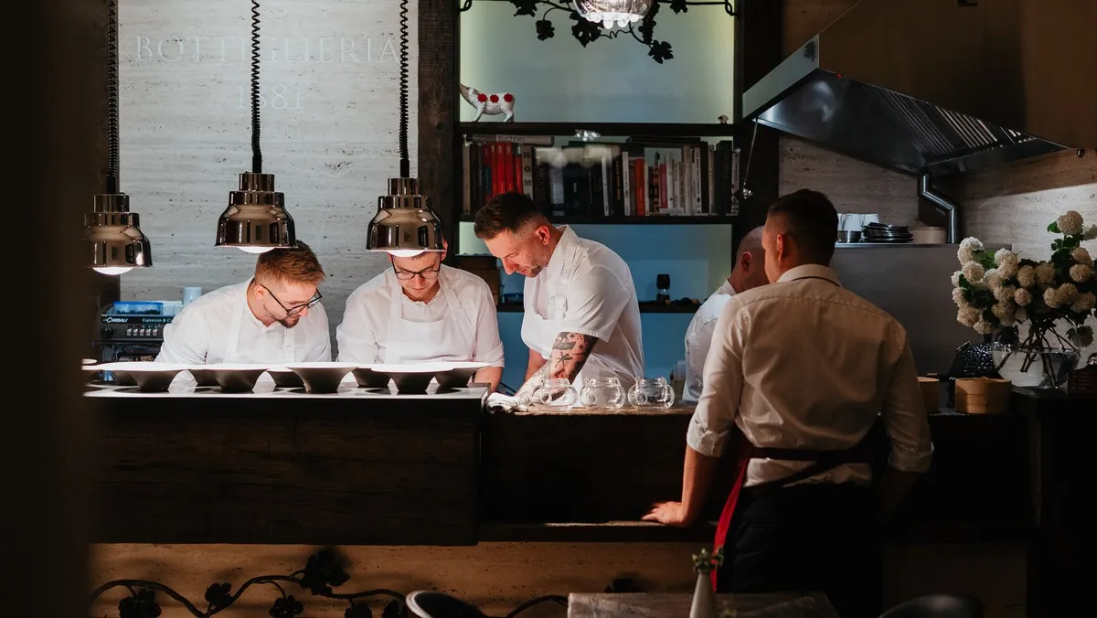 Zdjęcie Gdzie zjeść w Krakowie - odkryj najlepsze restauracje i smaki