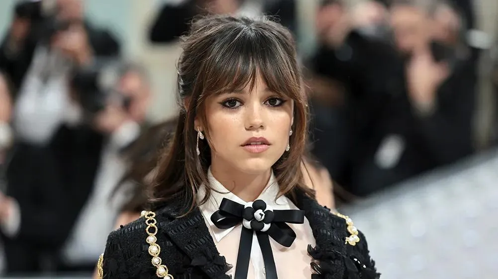Zdjęcie Jenna Ortega wiek: Zaskakujące fakty o aktorce i jej karierze.
