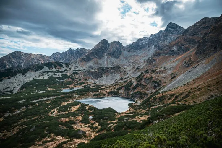 Zdjęcie Jak przygotować się do wejścia na Świnicę z Doliny Pięciu Stawów - praktyczne rady