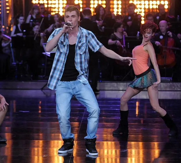 Zdjęcie Kamil Bednarek w "Jaka to melodia?": Występy i hity