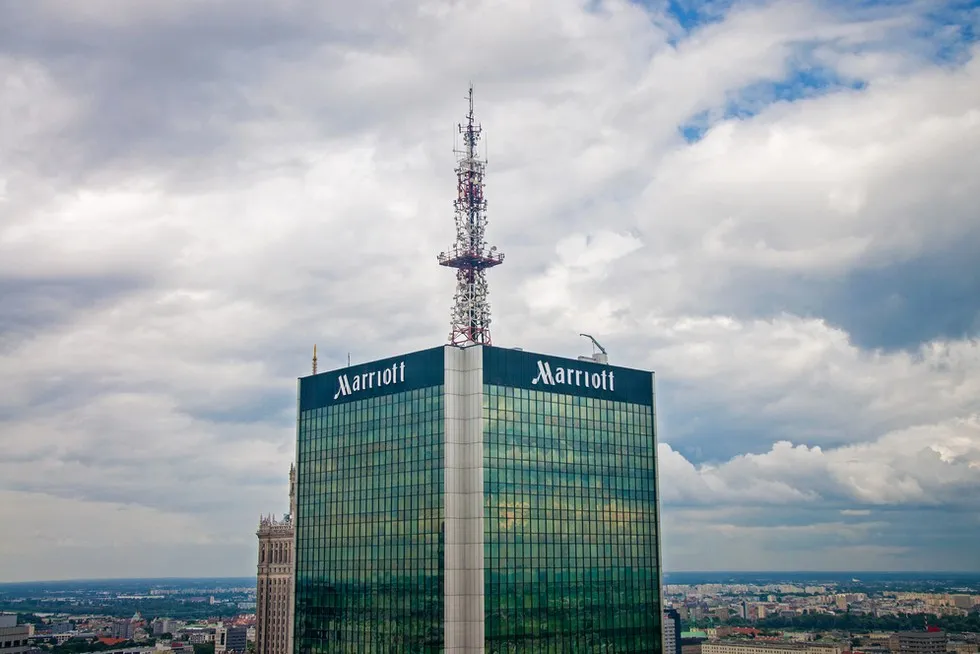 Zdjęcie Kiedy powstał hotel Marriott w Warszawie? Odkryj jego historię