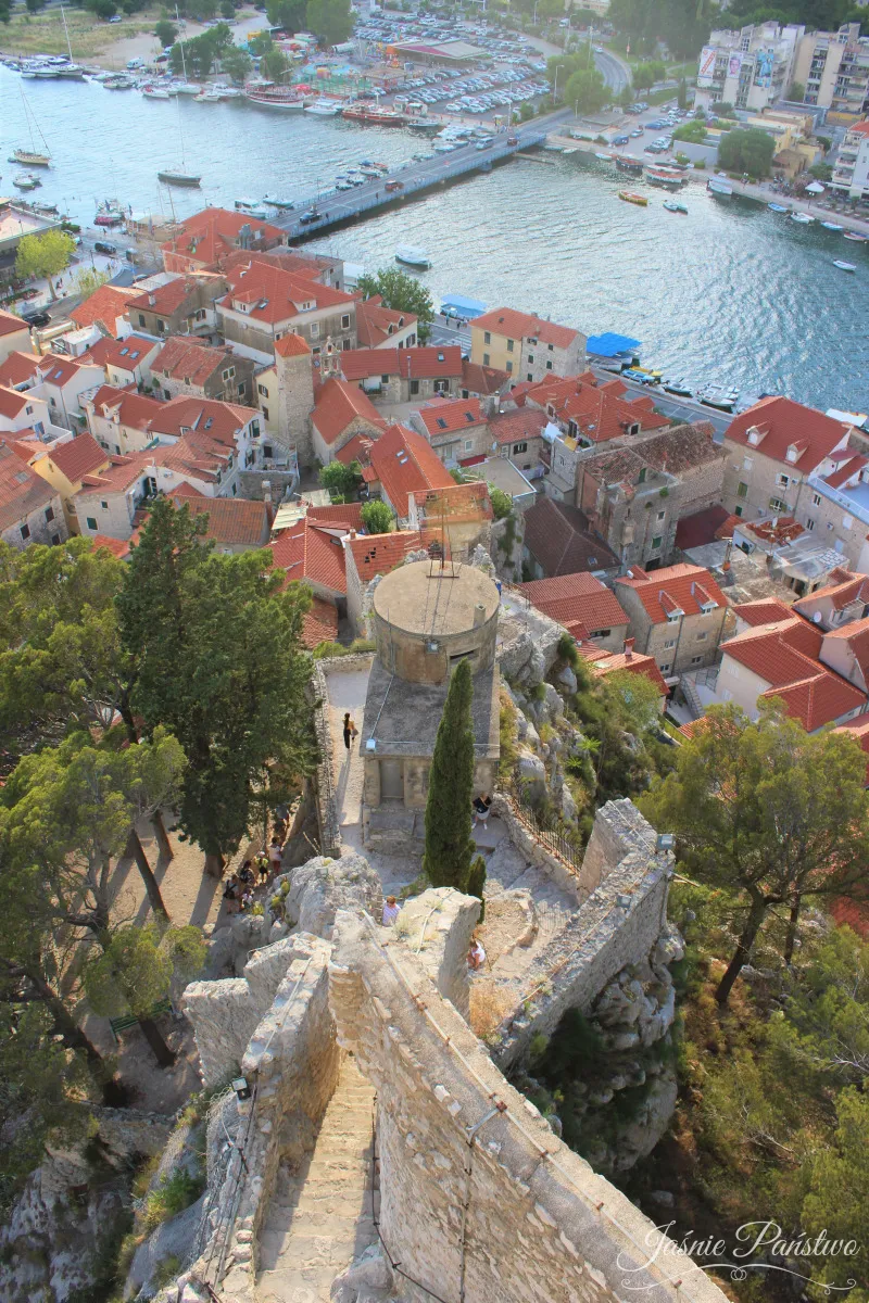 Zdjęcie Omiš atrakcje, które zaskoczą każdego turystę w Dalmacji