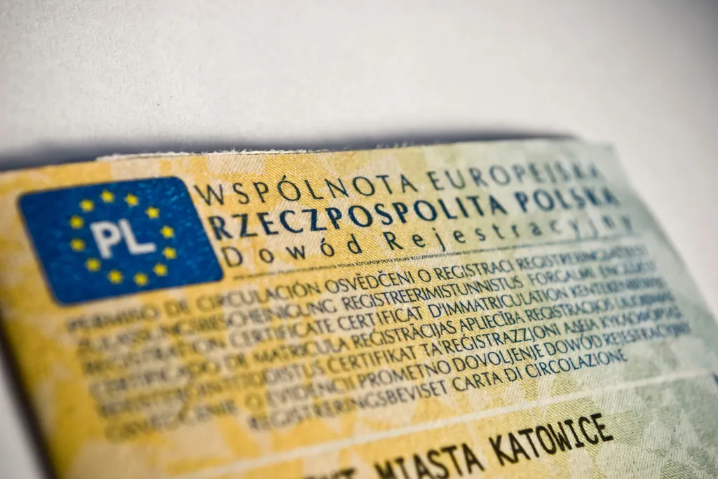 Zdjęcie Bus to samochód osobowy czy ciężarowy? Poznaj kluczowe różnice