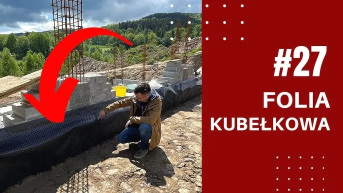 Zdjęcie Jak poprawnie położyć folię hydroizolacyjną na fundamencie - Kompletny poradnik
