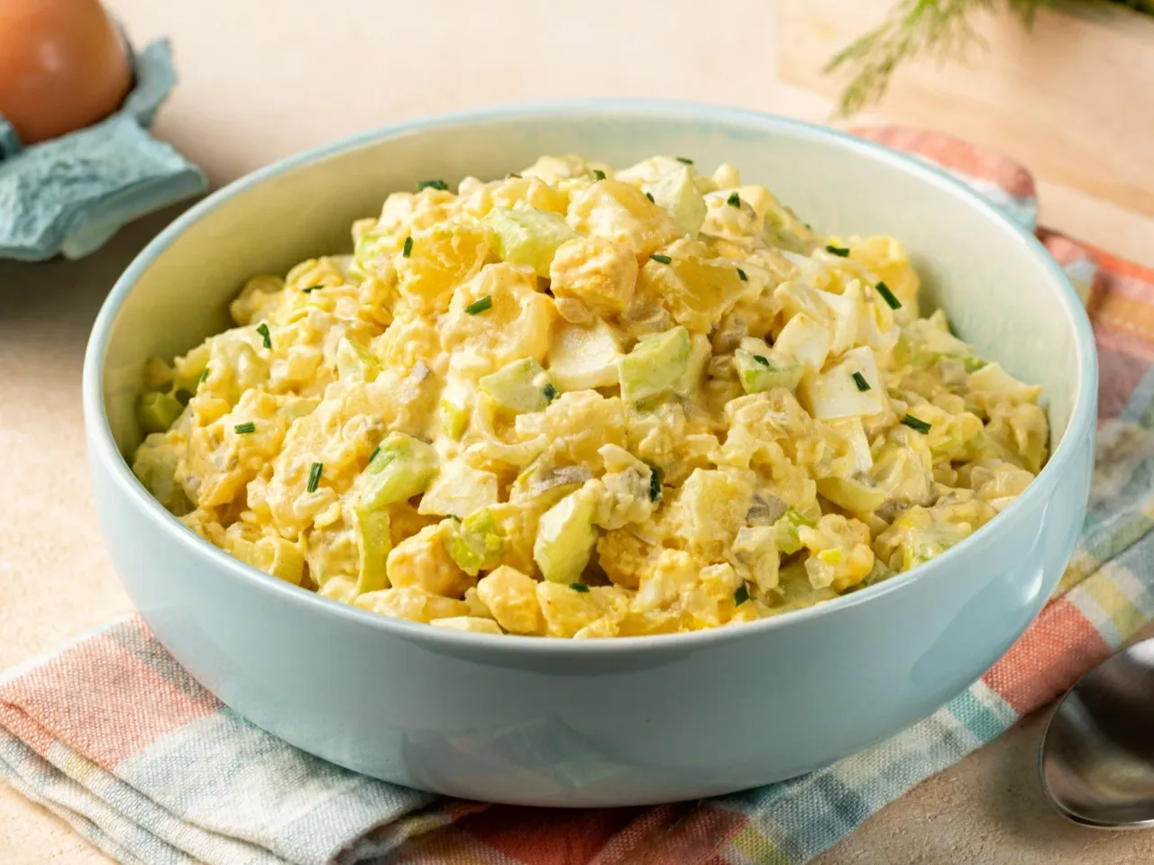 Zdjęcie Sałatka ziemniaczana pysznie czy przepysznie - odkryj różnice w smaku