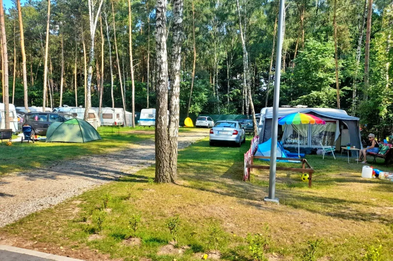 Zdjęcie Jezioro Zagłębocze atrakcje – idealne miejsce na rodzinny wypoczynek