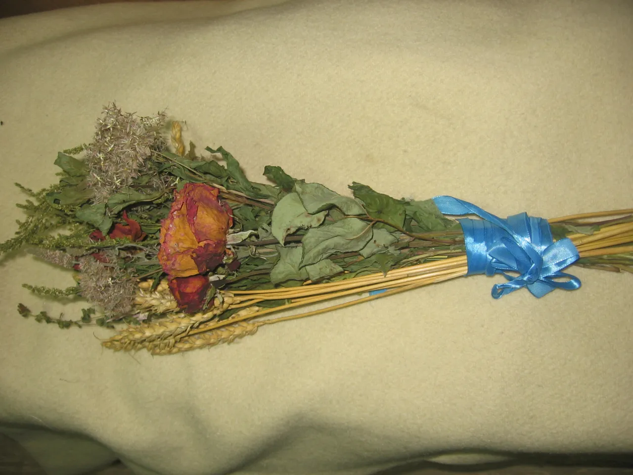 Zdjęcie Jak odczynić urok na dziecku? Skuteczne metody i wierzenia ludowe