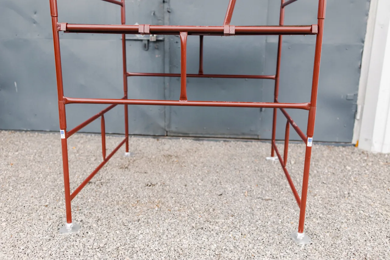 Zdjęcie Używane rusztowanie warszawskie: kupuj mądrze i bezpiecznie (do 70 znak&oacute;w)