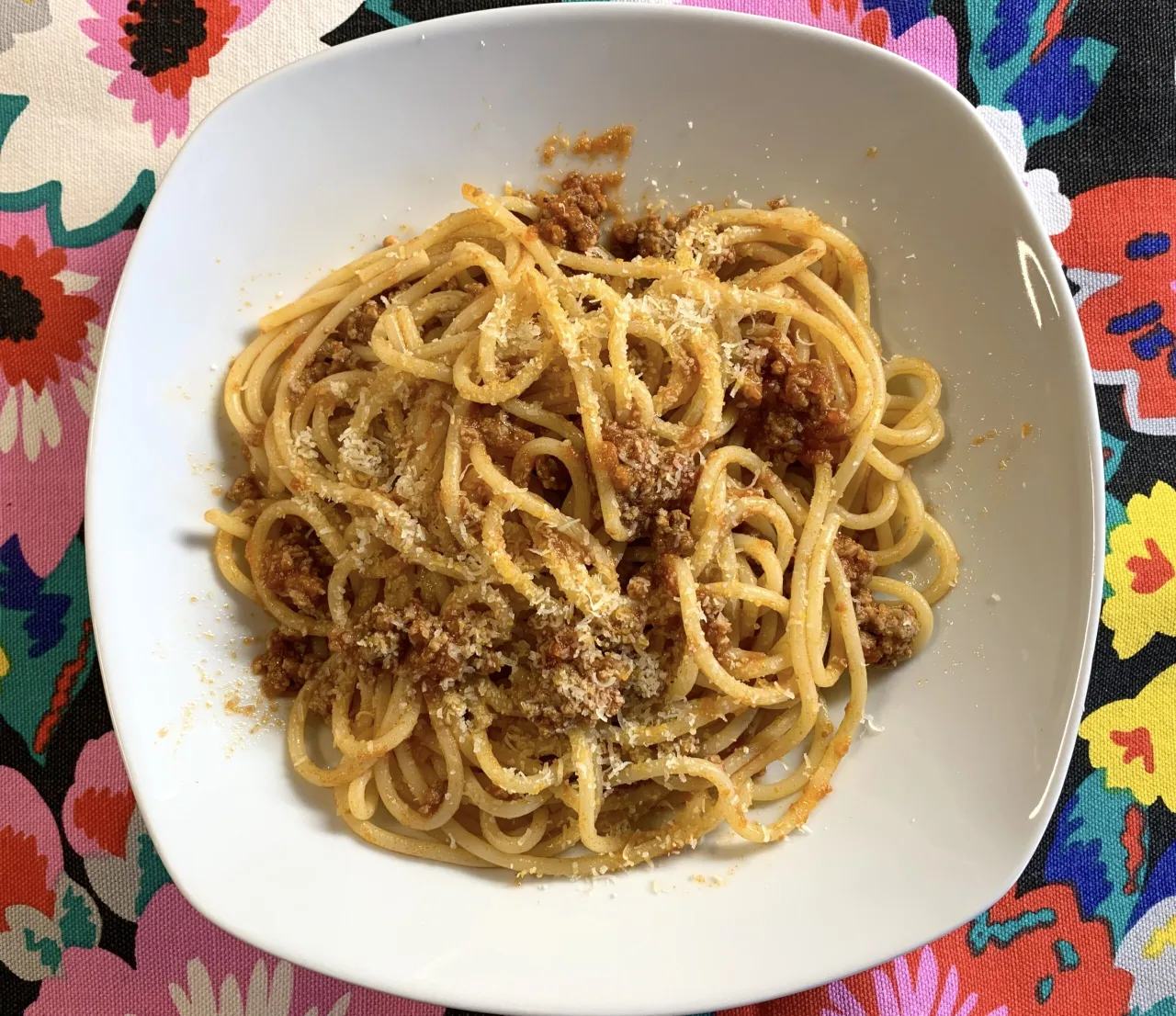 Zdjęcie Jak przygotować idealne spaghetti z ragu - przepyszny przepis na obiad