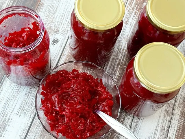 Zdjęcie Jak zrobić sałatkę z buraków, która zachwyci Twoich gości?