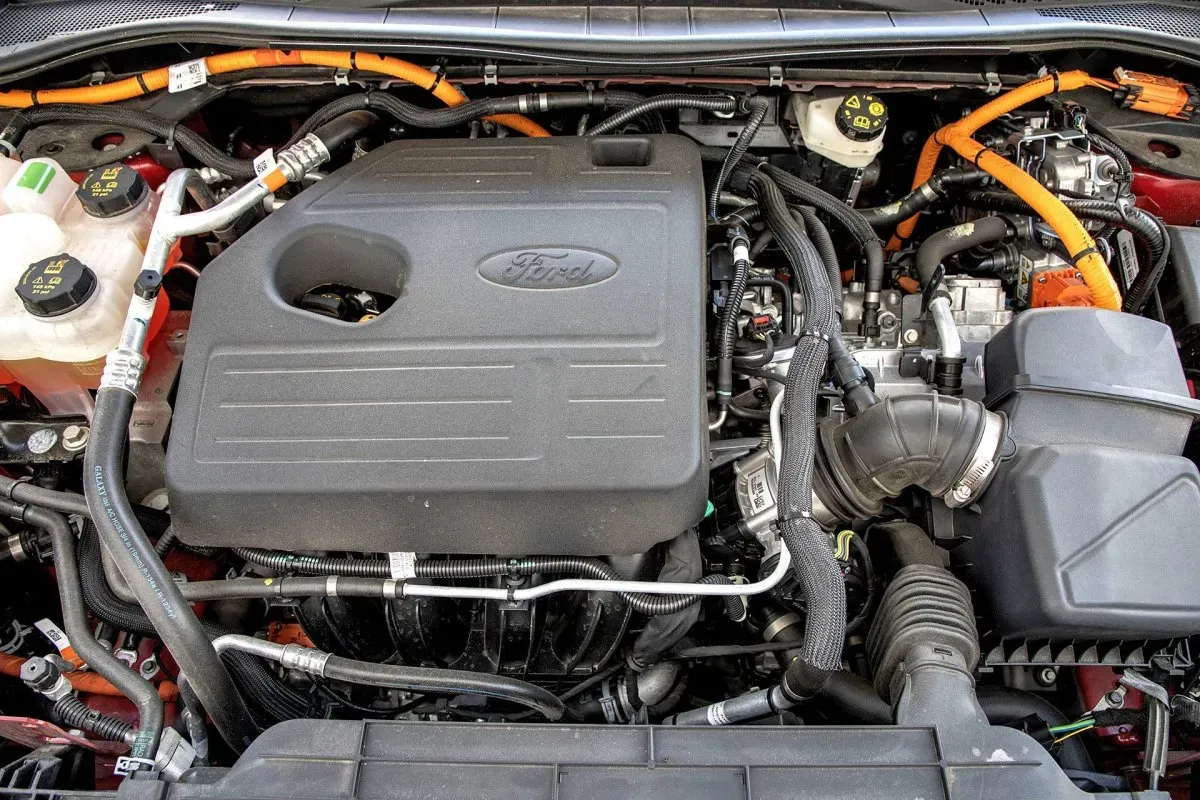 Zdjęcie Ford Kuga – jaki silnik benzynowy wybrać, aby uniknąć rozczarowania?