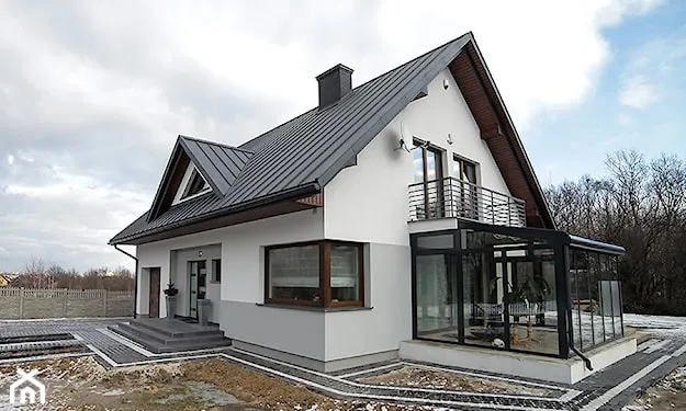 Zdjęcie Jak malować elewacje na zewnątrz - krok po kroku do perfekcyjnego efektu