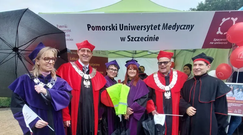 Zdjęcie Pomorski Uniwersytet Medyczny - Kluczowe informacje o studiach i rekrutacji