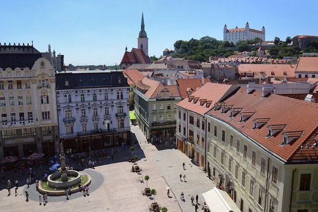 Zdjęcie Bratysława gdzie zjeść: najlepsze miejsca na tradycyjne dania i więcej