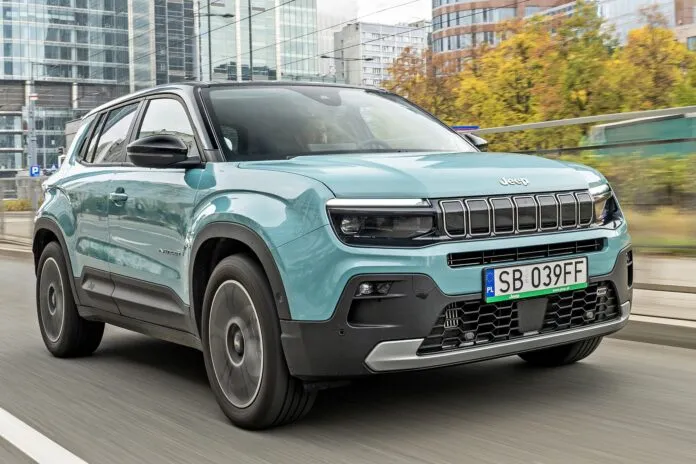 Zdjęcie Ile kosztuje jeep avenger? Zaskakujące ceny różnych wersji!