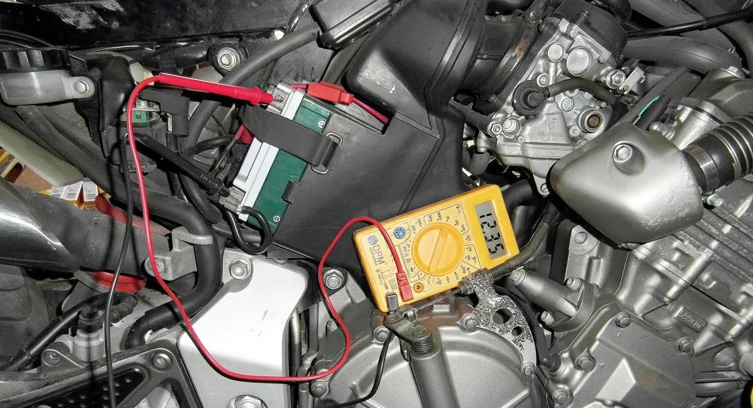 Zdjęcie Jak dobrać regulator napięcia do alternatora - poradnik dla każdego kierowcy
