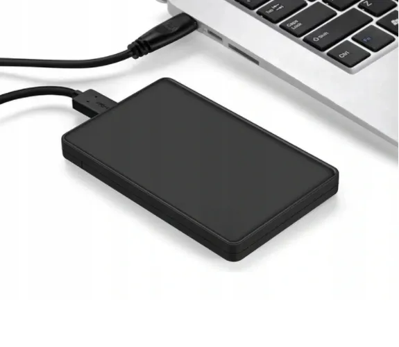Zdjęcie Pendrive czy dysk zewnętrzny - co wybrać dla najlepszej wydajności?
