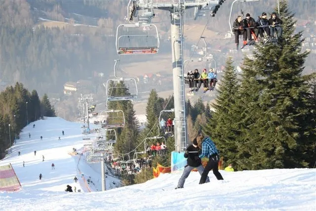 Zdjęcie Cieńków snowpark – odkryj najlepsze atrakcje dla narciarzy i snowboardzistów