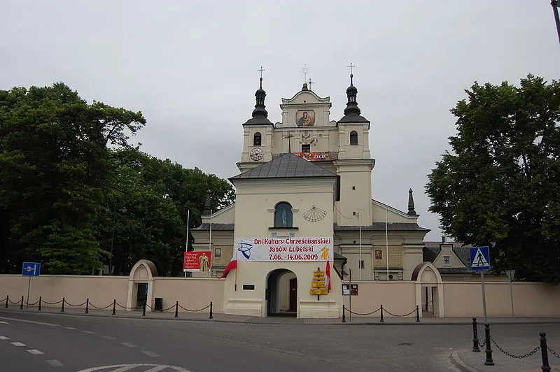 Zdjęcie Sanktuarium w Janowie Lubelskim - niezwykłe miejsce kultu maryjnego w Polsce